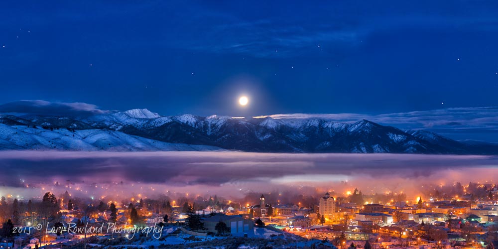The Magic of Christmas Morn - 2 x 1 crop ratio